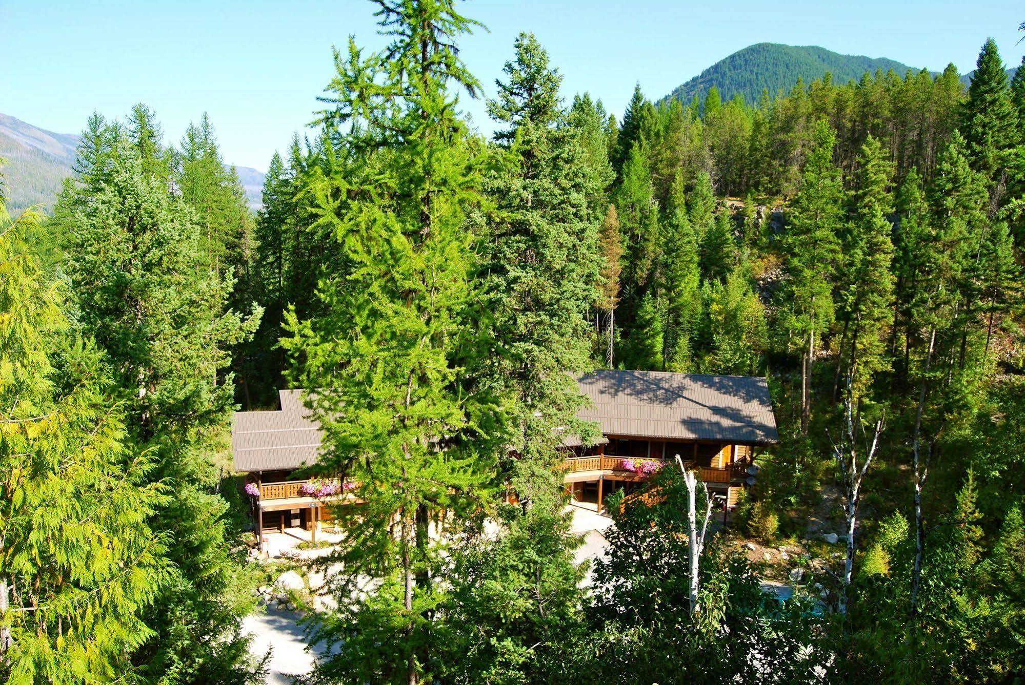 Glacier Guides Lodge West Glacier Esterno foto
